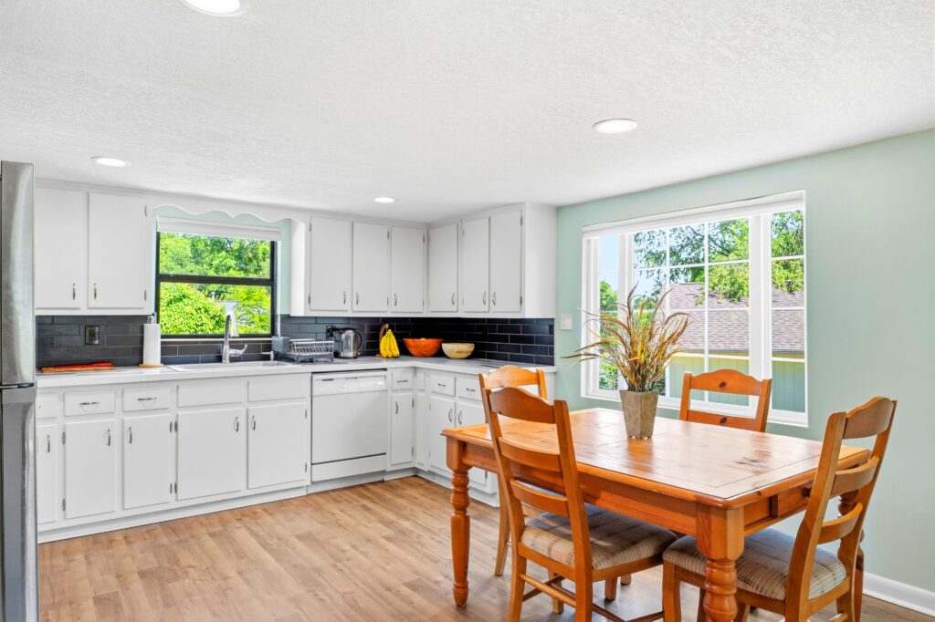 Professional Real Estate Photo of a Kitchen in a House